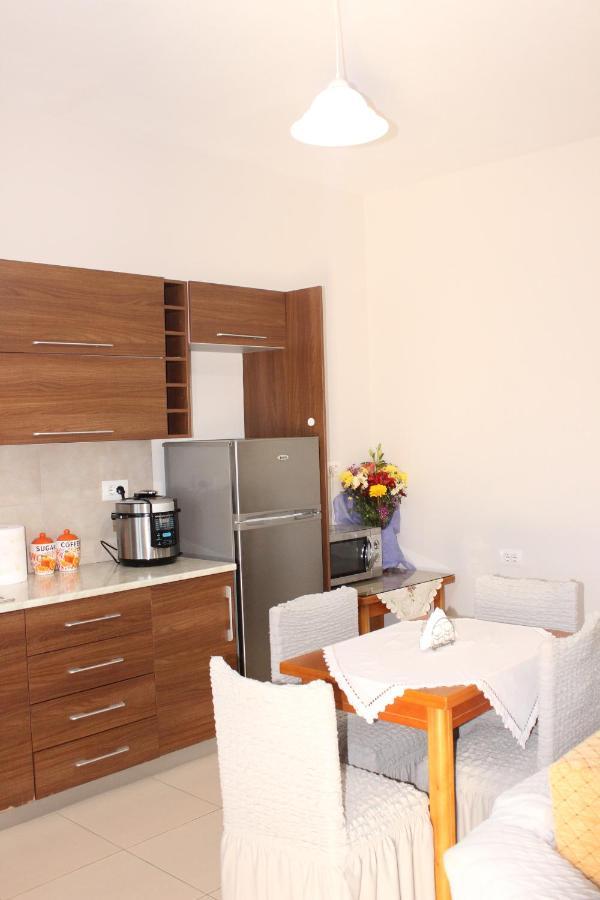 Leva'S Apartments Sarandë 외부 사진