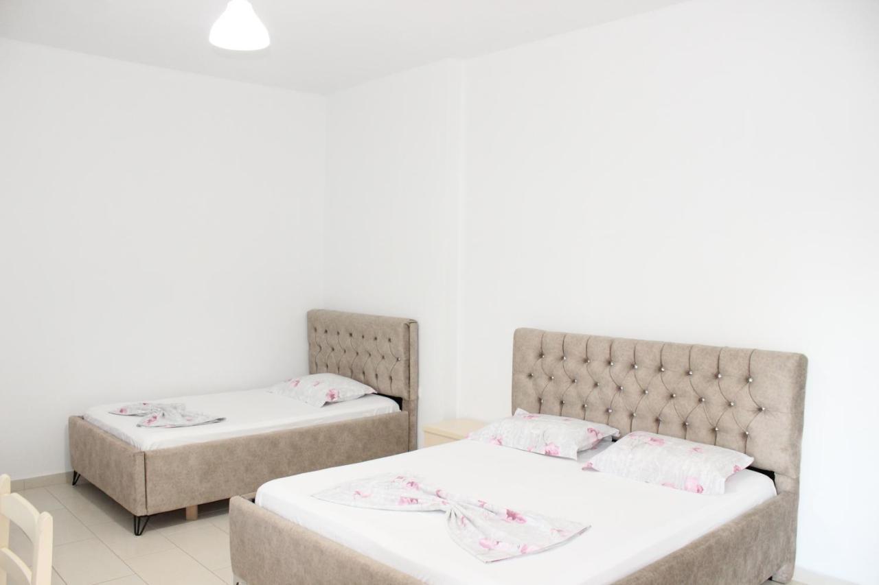 Leva'S Apartments Sarandë 외부 사진